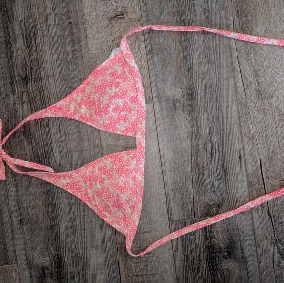 Old Navy Bikini Top!👙 - Picture 1 of 5